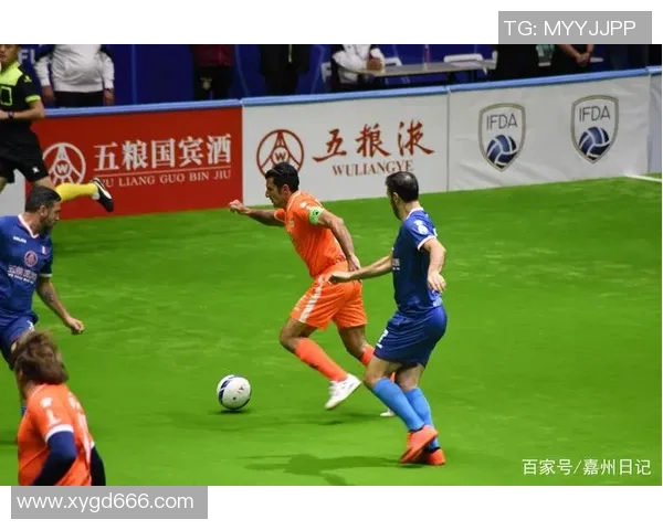 厦门传奇杯足球明星赛事盛况空前球迷热情高涨共同见证精彩对决